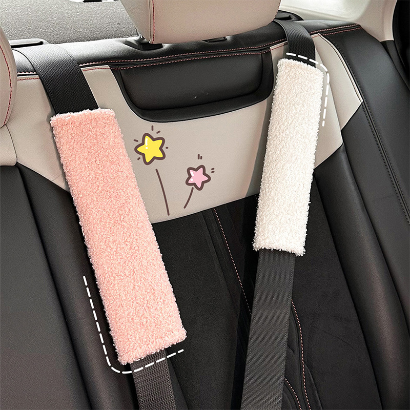 Blue Rain car seat belt shoulder guard: Simple lambskin car shoulder guard, anti-neck constricting and anti-wear seat belt protection cover details Picture