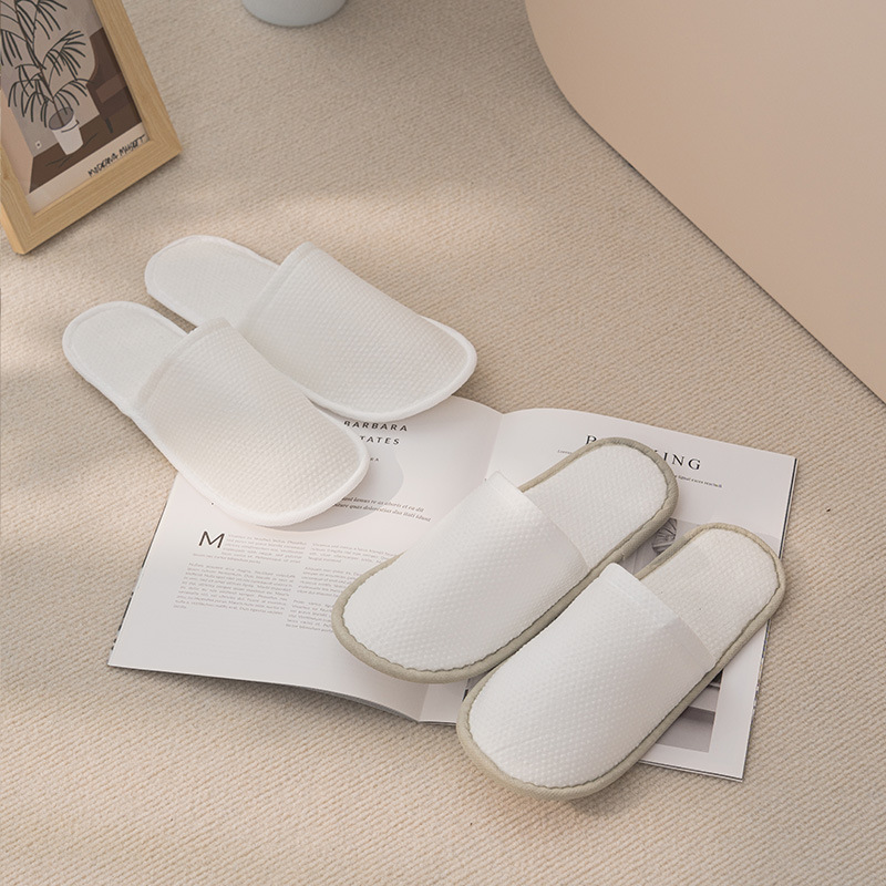 Wholesale of cotton and soft fabric disposable slippers for hotels, home hospitality, all-season breathable, anti-slip thickened soles for homestays and hotels details Picture
