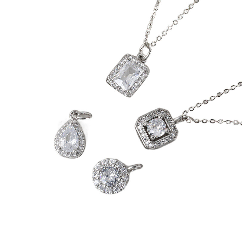 Honglu's best-selling copper-plated slightly inlaid zircon necklace for women's summer, a light luxury and niche pendant with a high-end collarbone chain accessory wholesale Item Picture
