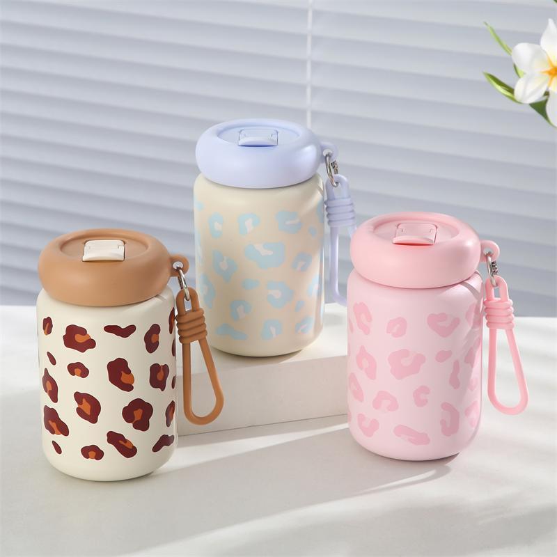 Thermos cups for girls, niche, high-appearure-level students, portable outdoor leopard print straw cups, stainless steel cups