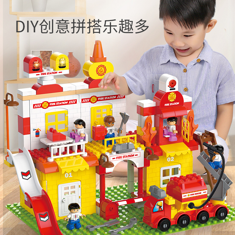 Wholesale of large-sized building blocks for children's creative assembly slide, DIY building block scene, and educational toys for boys and girls aged 3-6