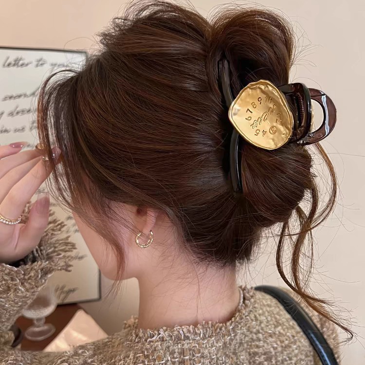 2025 New style simple and high-end women's hair clip, large shark hair clip, back of the head, elegant headwear details Picture