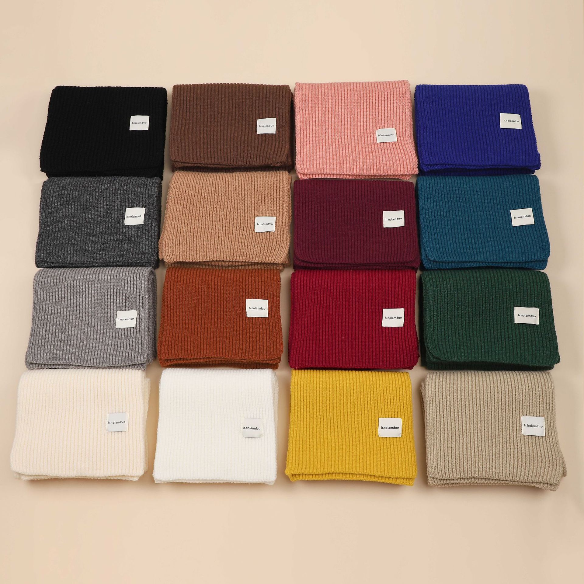 One-piece consignment of Ankela red woolen scarf for women, 2025 new style, winter versatile Korean-style scarf, solid color, warm knitted, college style, wholesale from street stalls