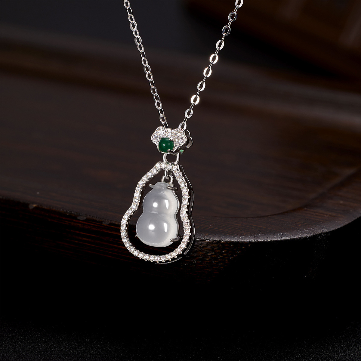 唐卡/羊角钉/金发晶/天然水晶石/玉石翡翠玉石产品图