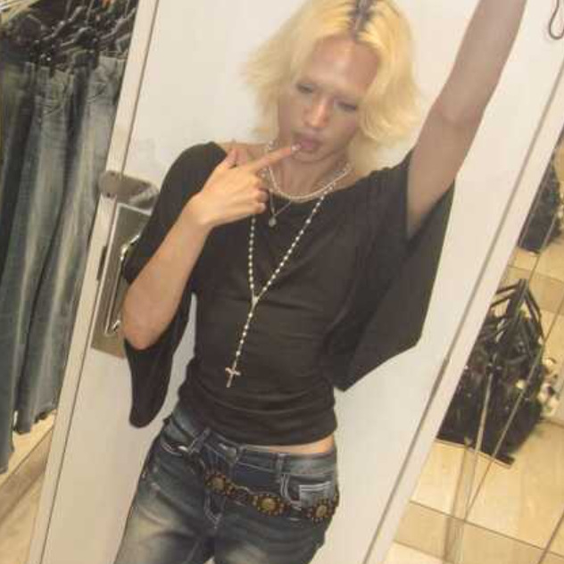 Spring new retro Ins-style women's clothing Amazon solid color basic versatile cape sleeve design off-the-shoulder top full figure