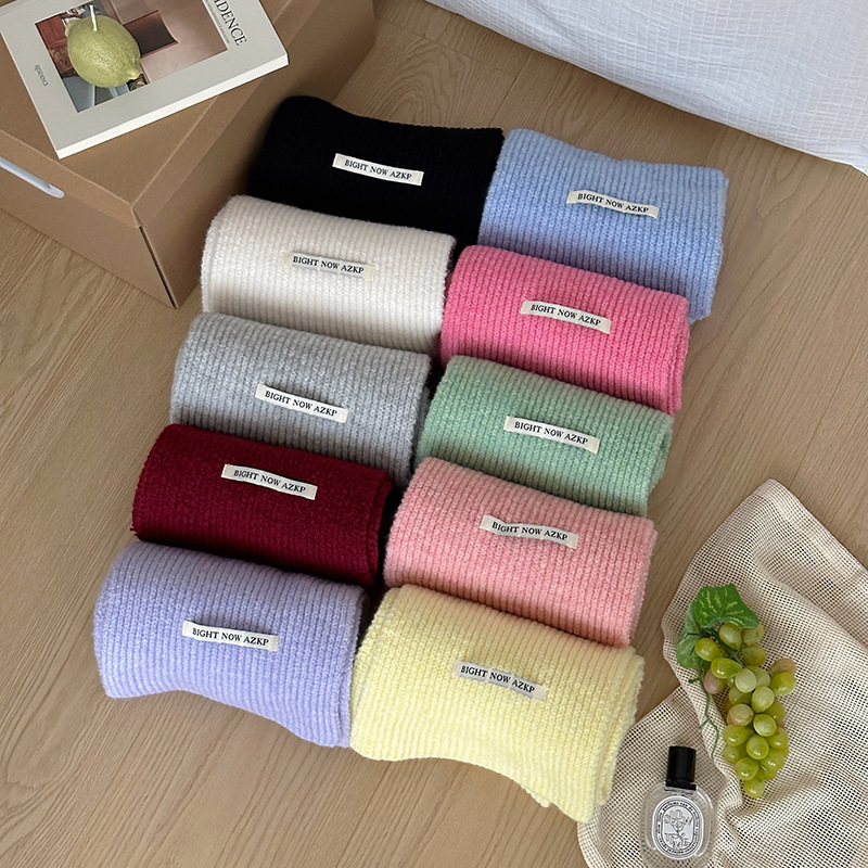 One-piece consignment of Japanese-Korean style woolen scarves, women's knitted woolen warm solid color, autumn and winter small scarves, college style, couple's street stall wholesale Specification image