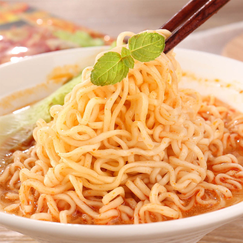 Thai imported yumyum brand Tom Yum Gong instant noodles, spicy and sour shrimp flavored thick soup, instant food, night snack, instant noodles and mixed noodles