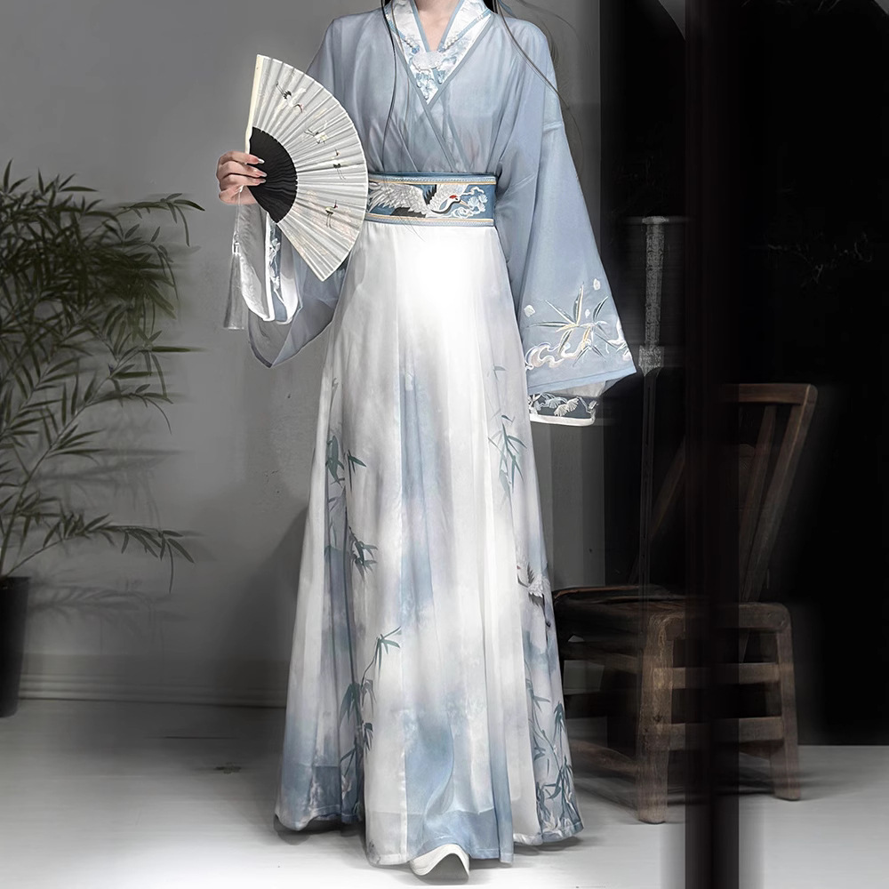 A summer Chinese-style and chivalrous set of women's Hanfu with a cross-collar collar Specification image