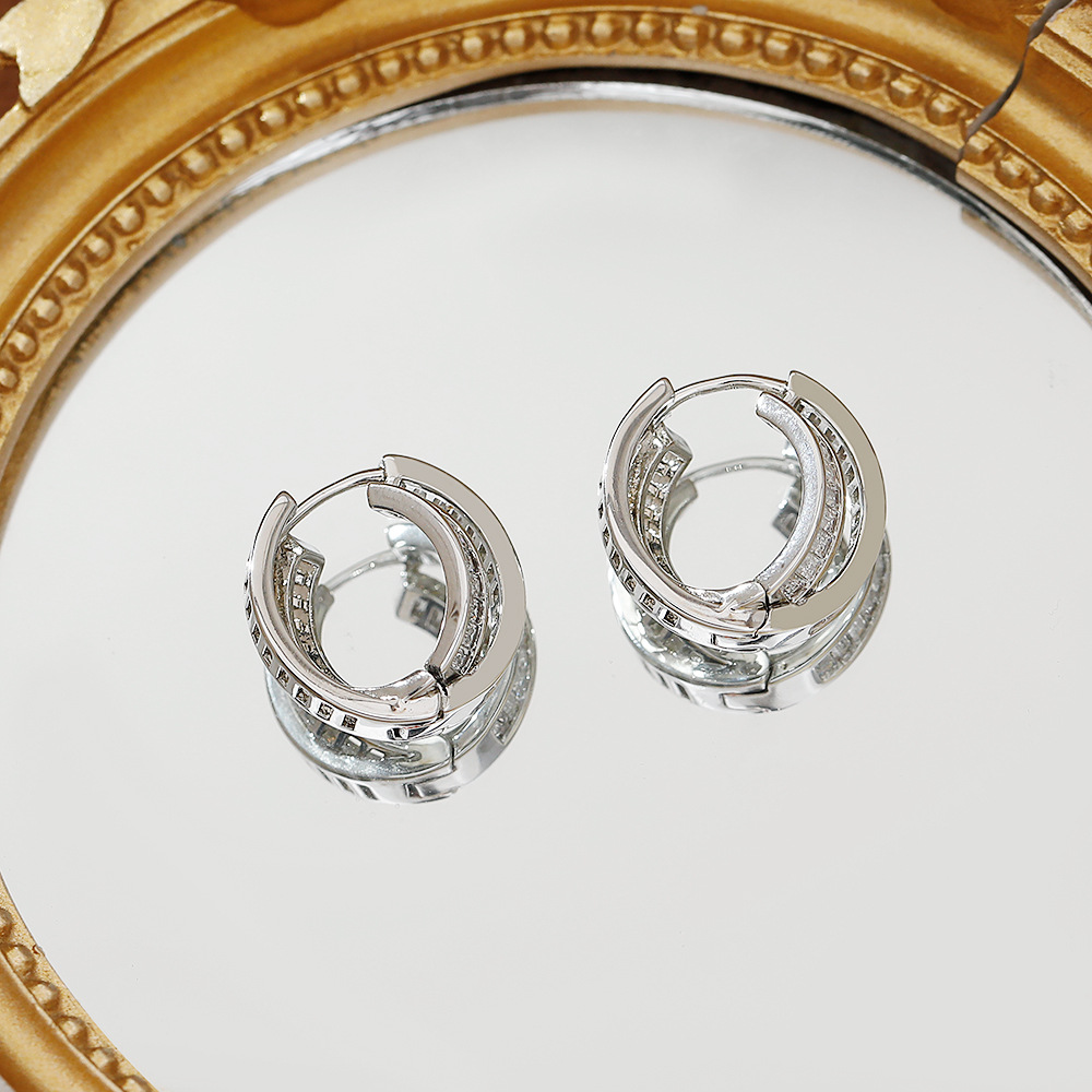 New cross-border ultra-sparkling copper inlaid zircon double-loop ear buckle women's European and American exquisite, simple and versatile design earring accessories Specification image