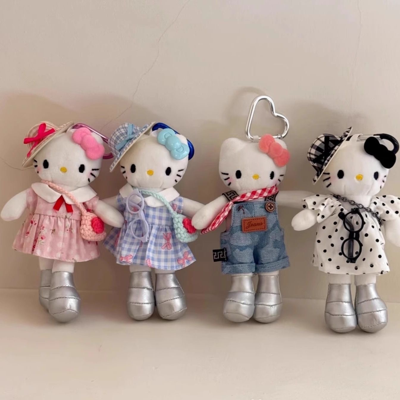 可爱小香风长腿kitty挂饰公仔玩偶创意包包小挂件毛绒钥匙扣礼物