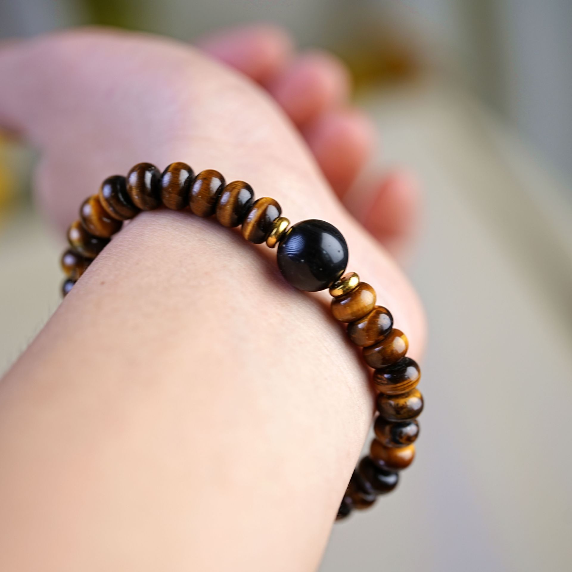 新中式天然虎眼石串珠手链女款轻奢时尚高级感黑曜石手串饰品配饰