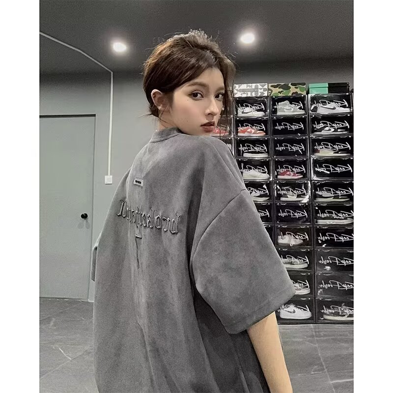 2025 New American-style Chinese trend embroidered lettered short-sleeved T-shirt for men, loose half-sleeved suede for couples