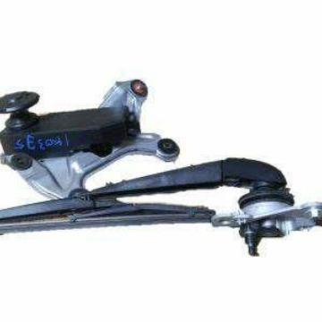 The wiper motor is suitable for TOYOTA HIGHLANDER 851100E060 and 85110-0E060 LHD Application Scenario