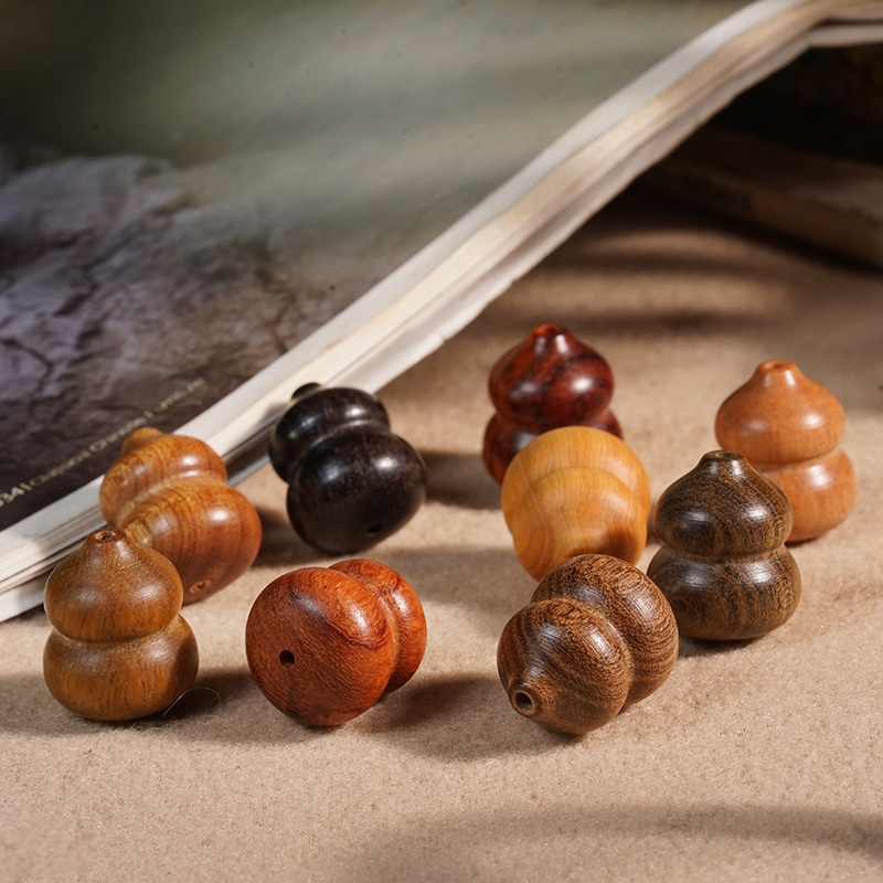 Sandalwood gourd small accessories, cultural play wooden small items, keychains, pendants, Fulu portable pendants, DIY ornaments details Picture