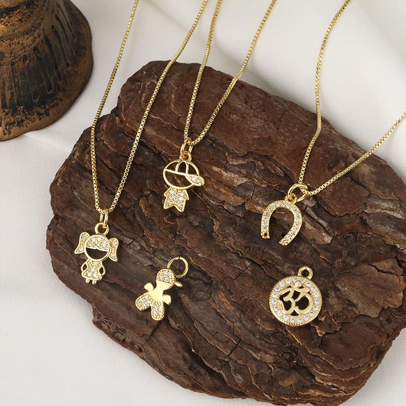 Wholesale of cross-border best-selling 18k gold and diamond necklace pendants for boys and girls, animal small ornaments and accessories details Picture