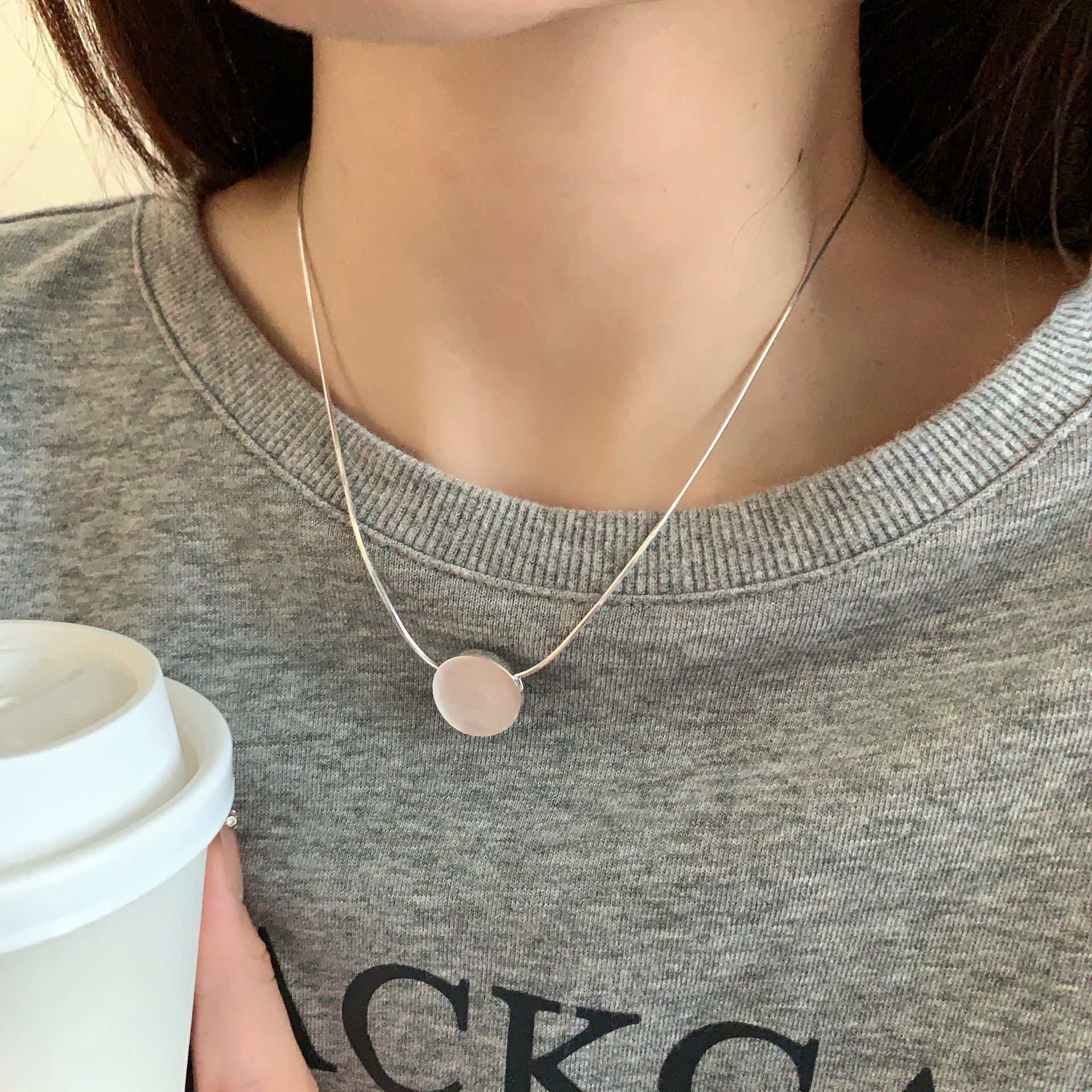 s925 sterling silver 12.6 brushed round piece necklace for women, light luxury, ins, niche design sense collarbone chain, simple and versatile, cold style Item Picture