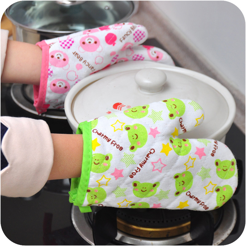 Wholesale of thickened, high-temperature resistant, heat-resistant, scald resistant and heat-insulating gloves for microwave ovens, ovens and kitchen baking Wholesale of thickened, high-temperature resistant, heat-resistant, scald resistant and heat-insulating gloves for microwave ovens, ovens and kitchen baking