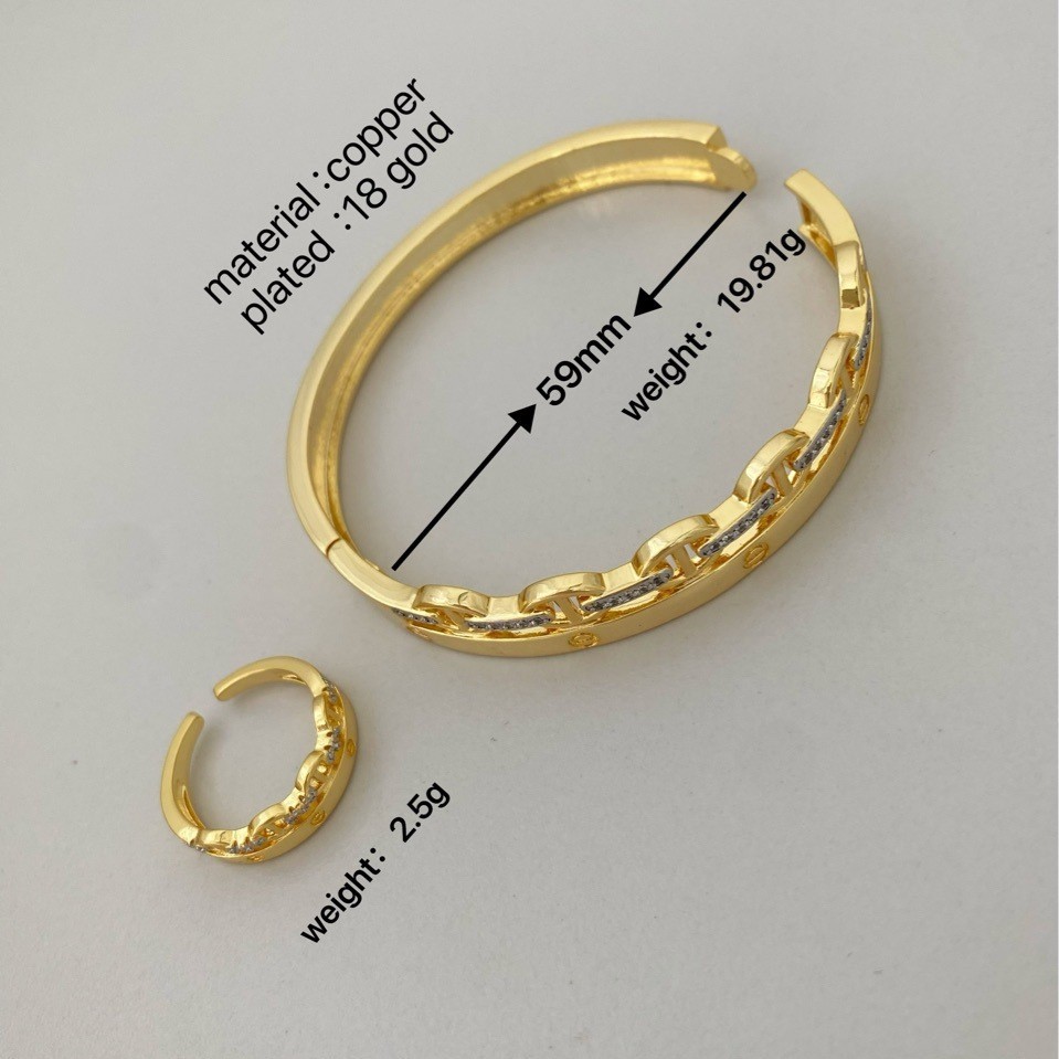 Direct sales from the manufacturer of the popular cross-border fashion hollowed-out diamond-encrusted snap-on pig nose ring and bracelet set for women Application Scenario