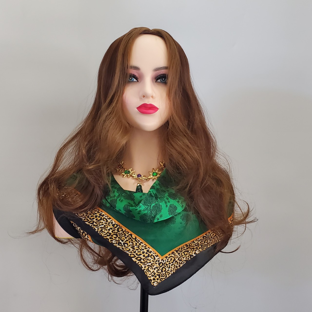 شعر نسائي طويل مجعد، غرة برتقالية بنية في المنتصف، نمط شعر مستعار نسائي كامل