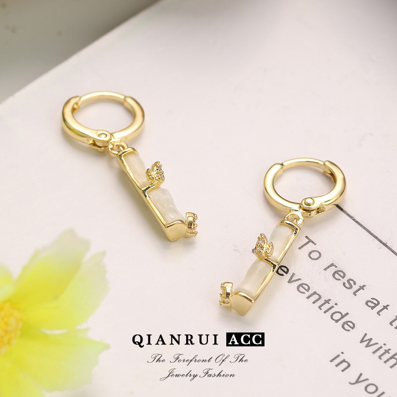 New Chinese-style bamboo national trend design earrings, high-end and cold ancient-style earrings, light luxury and niche ear buckle elements, bamboo charm