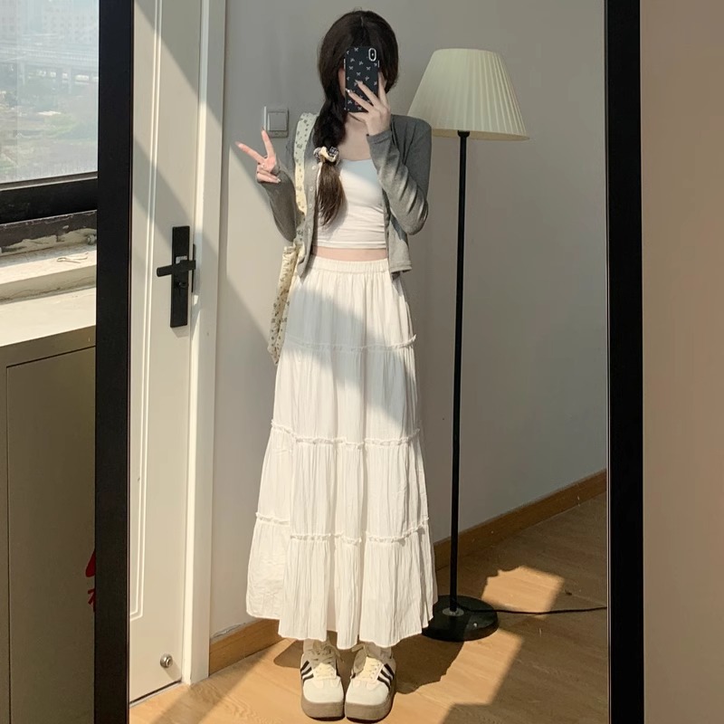 The new Korean-style gentle dress of Spring and Autumn features a high-waisted, slimming and versatile skirt with a stretched-waist midlength Specification image