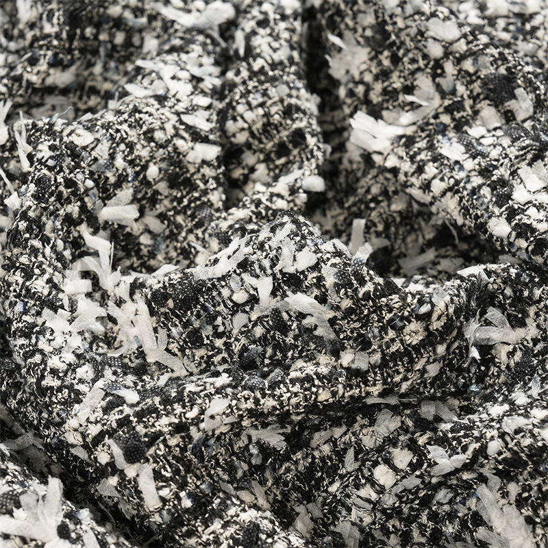 Mokashi's coarse-spun and woven thickened grey fashionable fabric for women's suit tops in autumn and winter Application Scenario