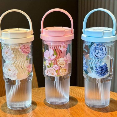 Large-capacity portable handle plastic cup, cute and fun, tea strainer straw cup, anti-drop space cup for male and female students