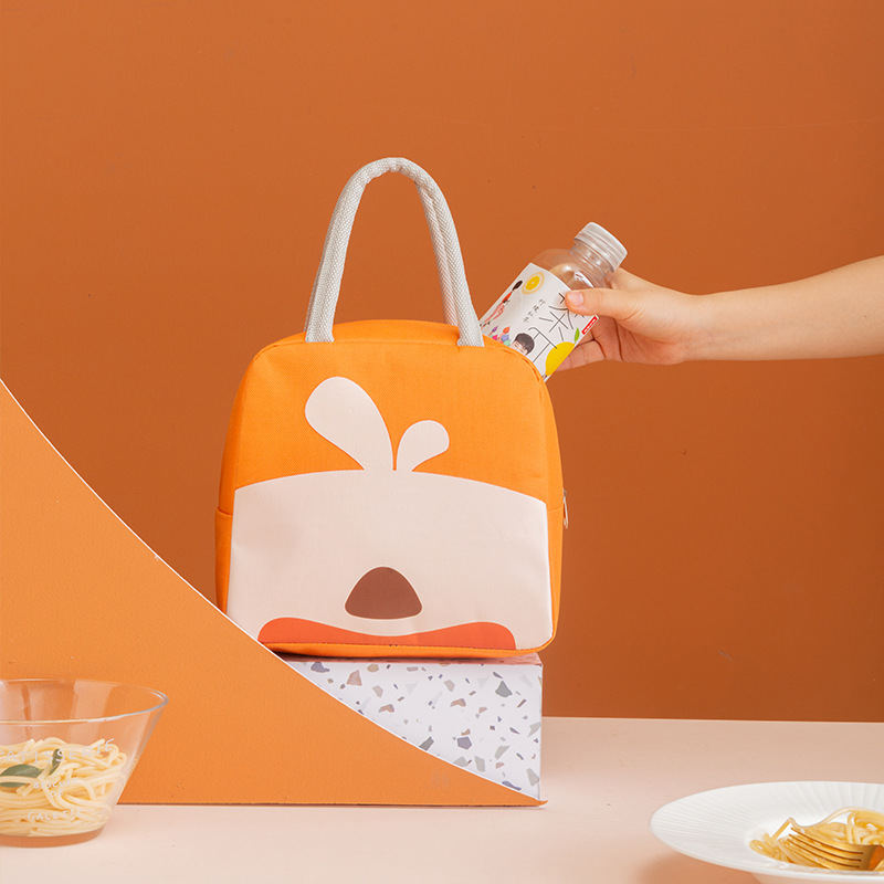 Cartoon bento bag, children's portable cute pet bento bag, Oxford cloth thickened insulated bag, fresh-keeping hand-held ice pack, lunch box Application Scenario