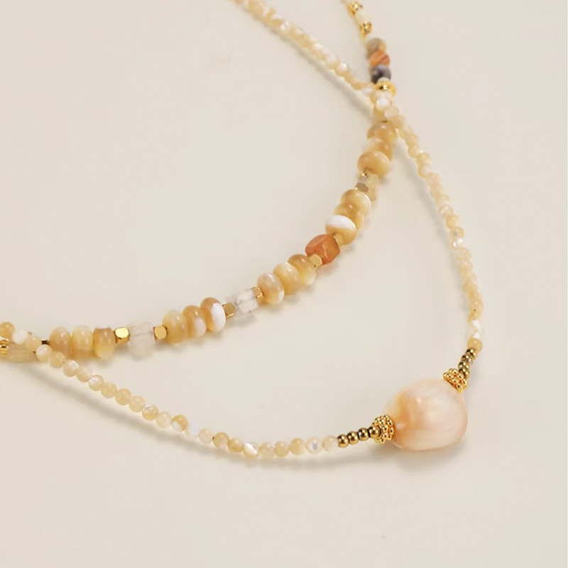 Natural stone beaded stacked necklace, double-layered vintage high-end style, horseshoe collarbone chain, niche design necklace details Picture