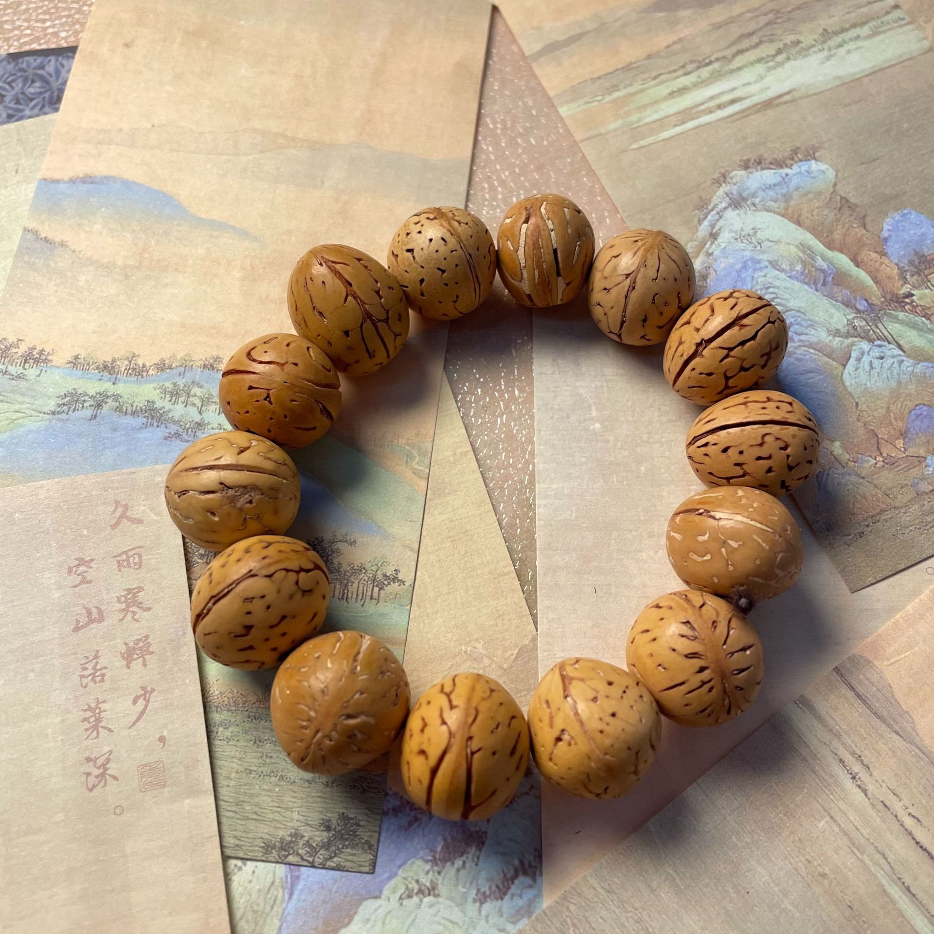 Natural cultural and artistic peach kernel bracelets, wholesale supply, playing, street vending, live streaming, welfare, men's and women's single-circle bracelets, bracelet scenic spots Specification image