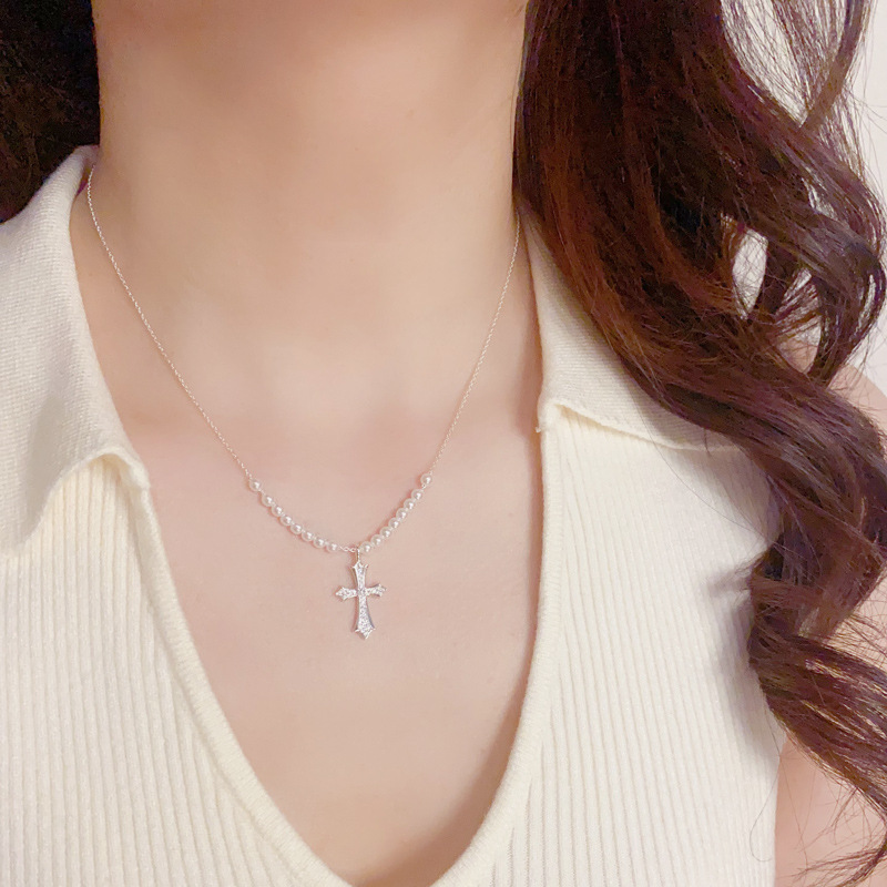 European and American cross-border style, fashionable design sense, thick silver full diamond cross pendant necklace, unique and light luxury, collarbone chain for women Specification image