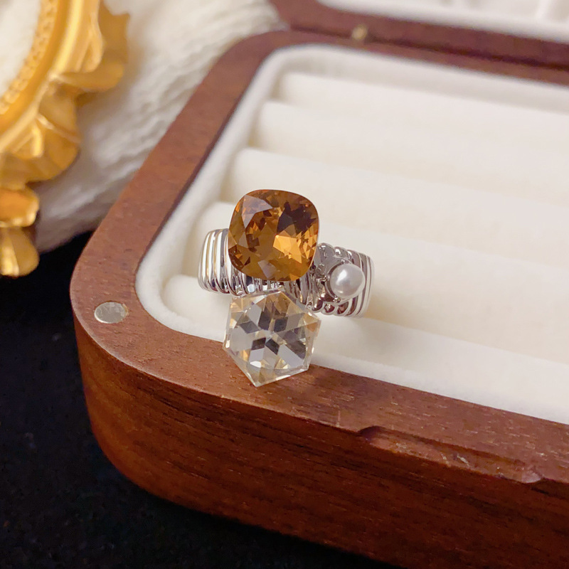 Wholesale of European and American cross-border personalized light luxury diamond-encrusted geometric open ring for women, with a unique and simple design sense Specification image