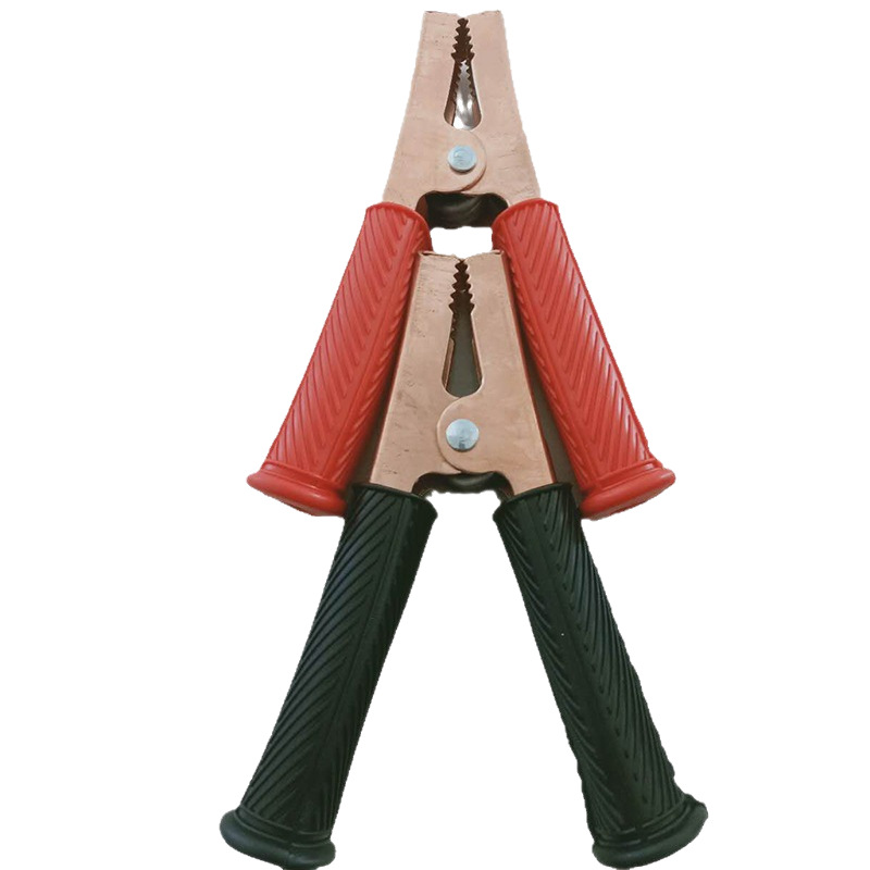 500A大电流充电夹汽车电瓶充电鳄鱼夹镀铜应急搭火电瓶夹汽车搭火白底实物图