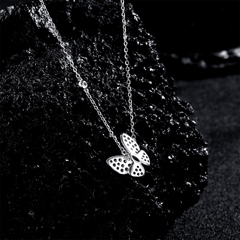 New pure silver Moissan full diamond butterfly wing necklace, a rare and versatile 2026 new silver pendant jewelry necklace Specification image