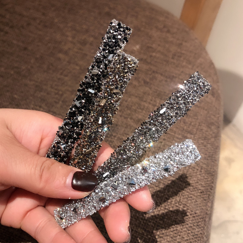 Spring's new simple and fashionable one-line duckbill clip, a popular full-diamond duckbill clip with a fringe and a seaside clip accessory