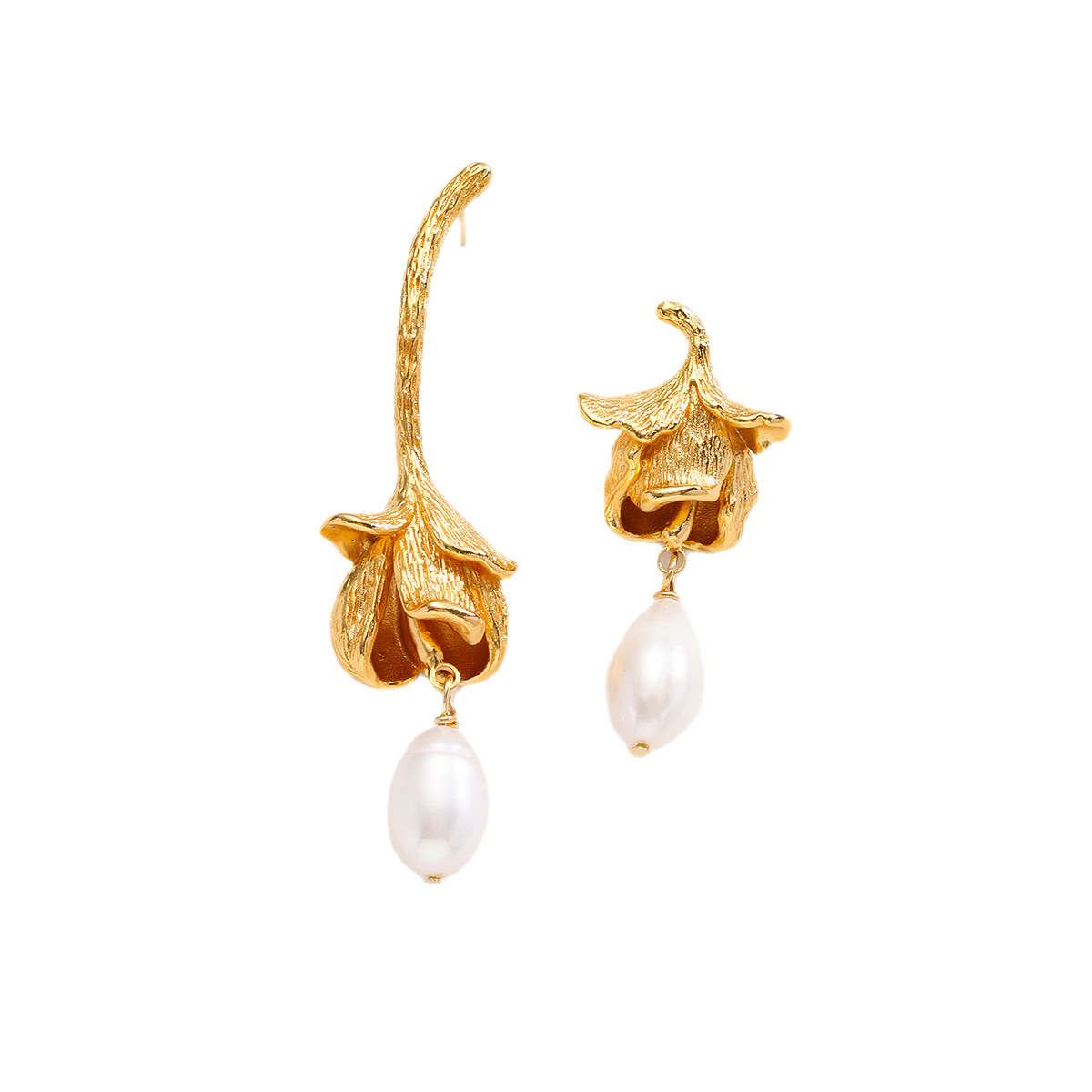 Nasha European and American cross-border jewelry copper-plated 18K real gold freshwater pearl flower earrings S925 silver needle retro earrings Item Picture