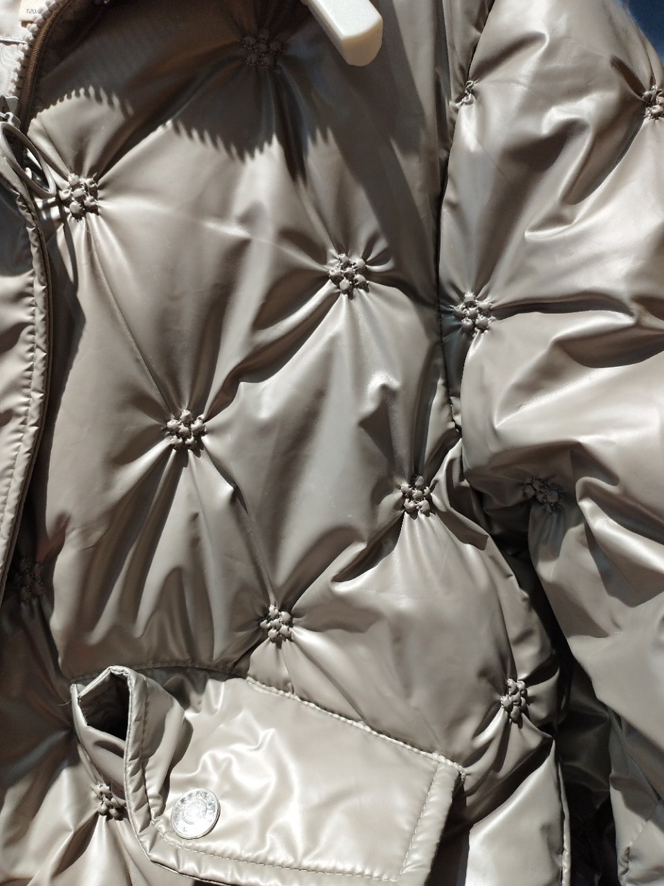 羽绒服/外套女/女装羽绒服/羽绒马甲/儿童羽绒服产品图