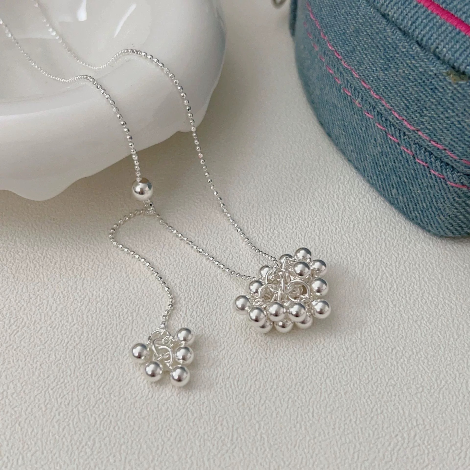 S925 sterling silver 12.7 grape string sweater chain necklace, women's pull-out light luxury style, versatile collarbone chain, high-end feel details Picture