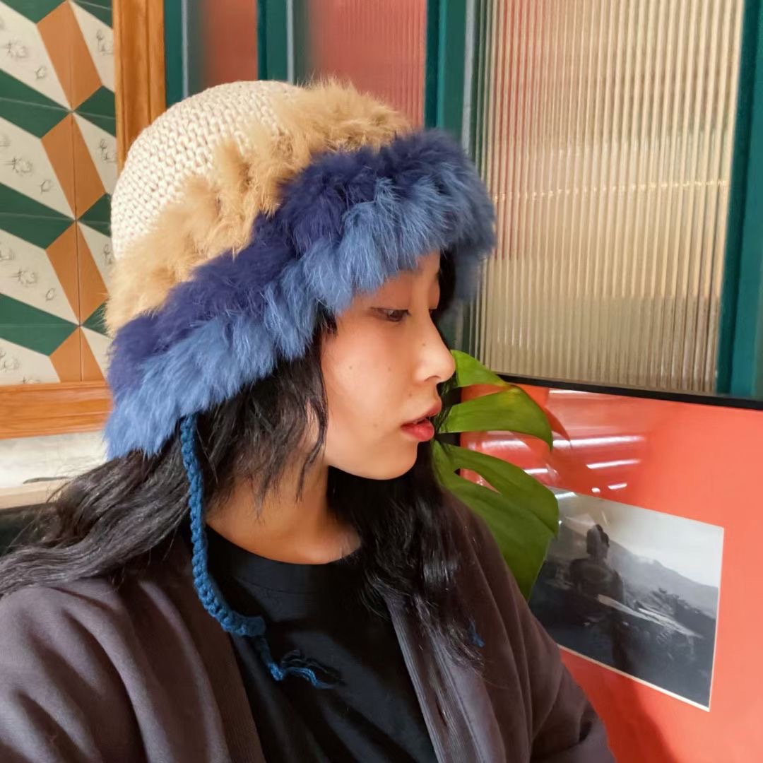 Fluffy/warm lace-up hat, sweet rabbit fur hat, women's autumn and winter face-enhancing little versatile ins woolen cap