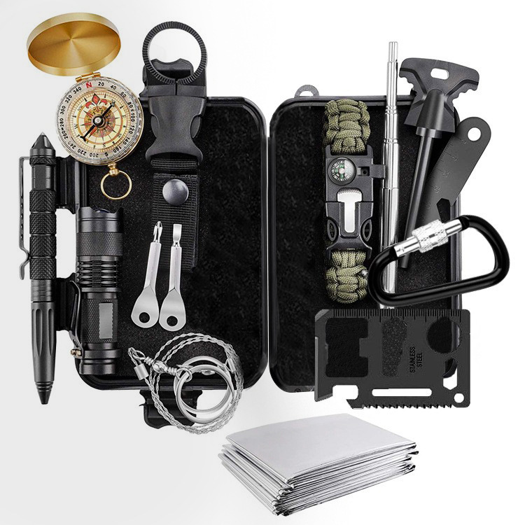 户外旅行应急用品多功能战术车载装备野营急救求生工具防水盒套装