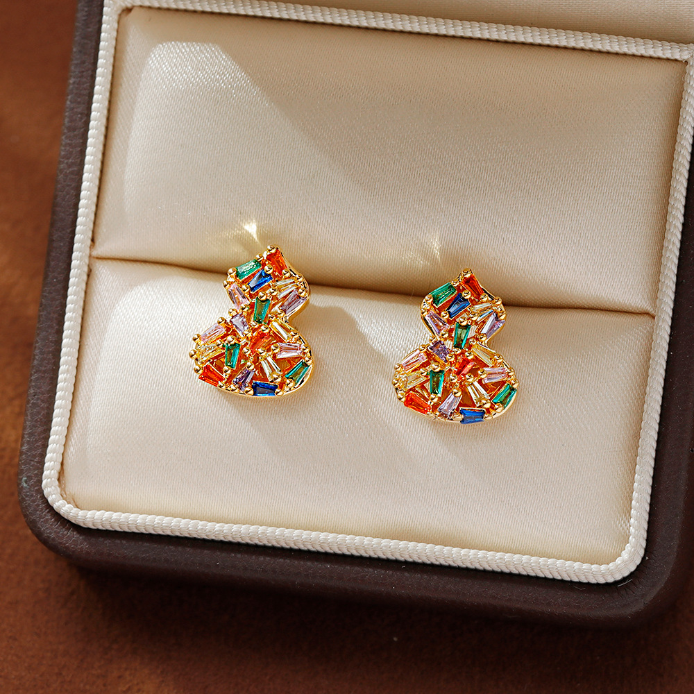 Hyacinth moda ligera extravagancia superflash color zircon calabaza pendientes de alta sensibilidad pendientes de temperamento únicos hermosos gigantes de buen aspecto auricular