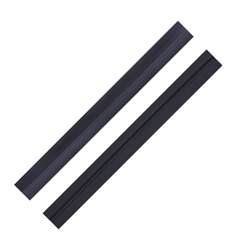 5# black PVC waterproof zipper in stock, matte and glossy, water-repellent, suitable for various water-repellent waist bags and clothing Application Scenario