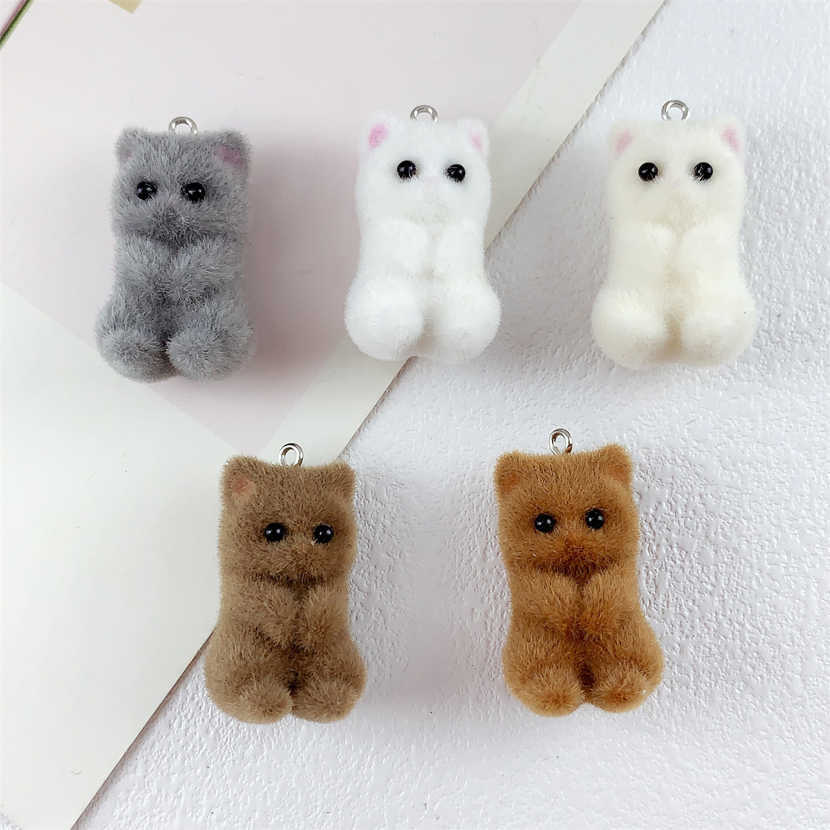 树脂植绒立体卡通可爱彩色小猫动物吊坠DIY手工饰品挂件配件材料