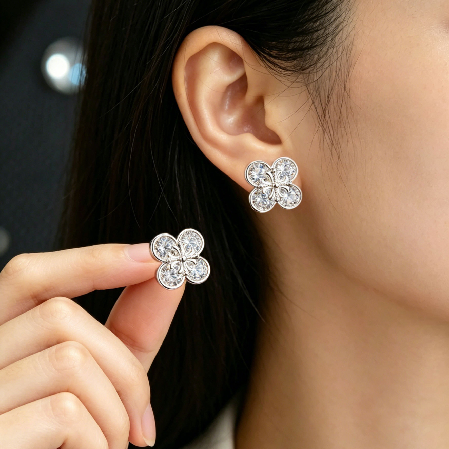 Light luxury and versatile lucky four-leaf clover ear studs, copper alloy, real gold electroplated with zircon, high-end, fashionable and exquisite earrings