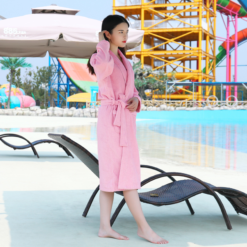 Hotel bathrobes, pure cotton towel material, adult couple bathrobes, spring and autumn long pure cotton white bathrobes, logo wholesale Application Scenario