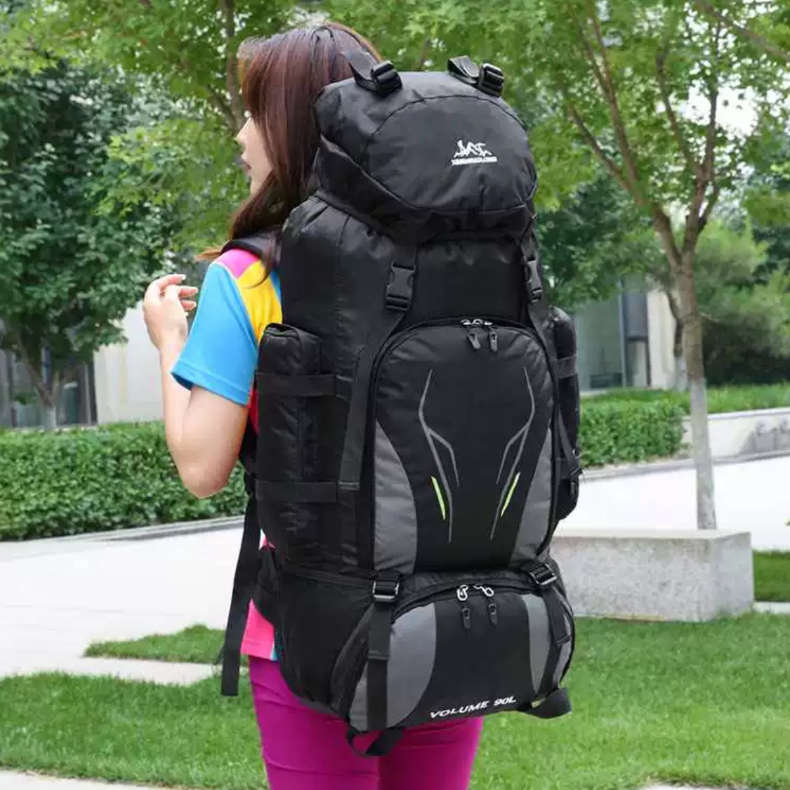 Outdoor mountaineering bag with a super large capacity of 90L, waterproof, breathable and suspended backpack, portable for hiking and camping, factory direct sales