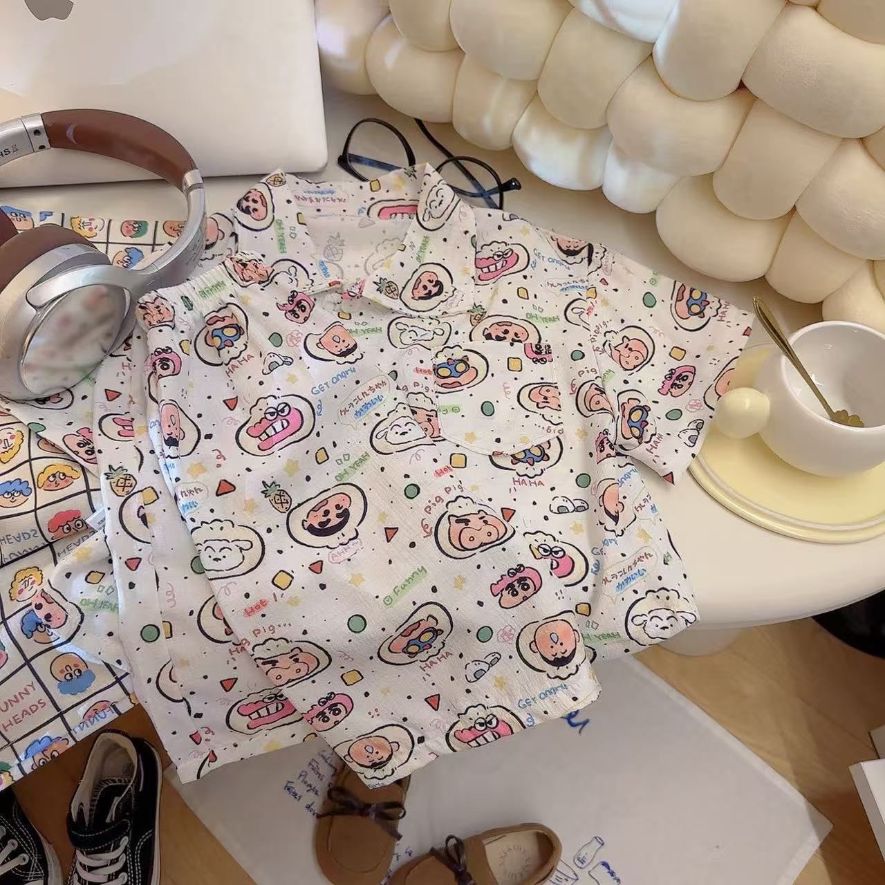 Summer new children's cartoon short-sleeved T-shirt set for boys and girls, short sleeves and shorts, small children's lapel top, 70% Specification image