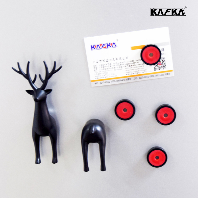 Creative deer fridge stickers, cartoon Sika deer magnetic fridge cabinet stickers, three-dimensional all-inclusive magnetic sticky notes Application Scenario