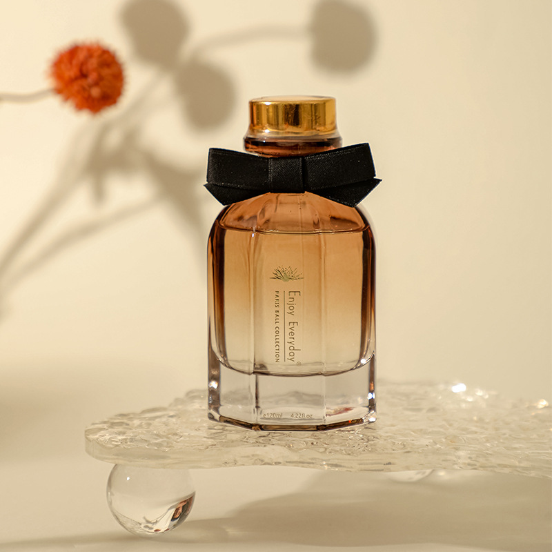 One-stop delivery of mid-to-high-end flameless aromatherapy essential oils for indoor and toilet deodorization, air fresheners, and bedroom fragrances Application Scenario