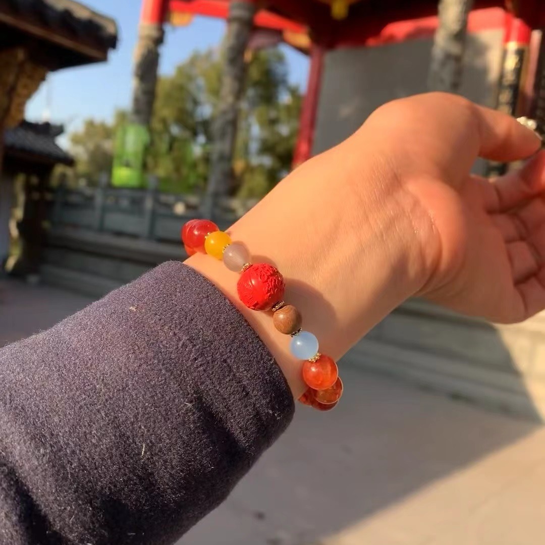 Wholesale of Nine Purple Fire Dragon Scale Bead Bracelet, the same style as Rooster Crowing Gift box packaging, the zodiac sign bracelet for the Year of the Dragon Specification image